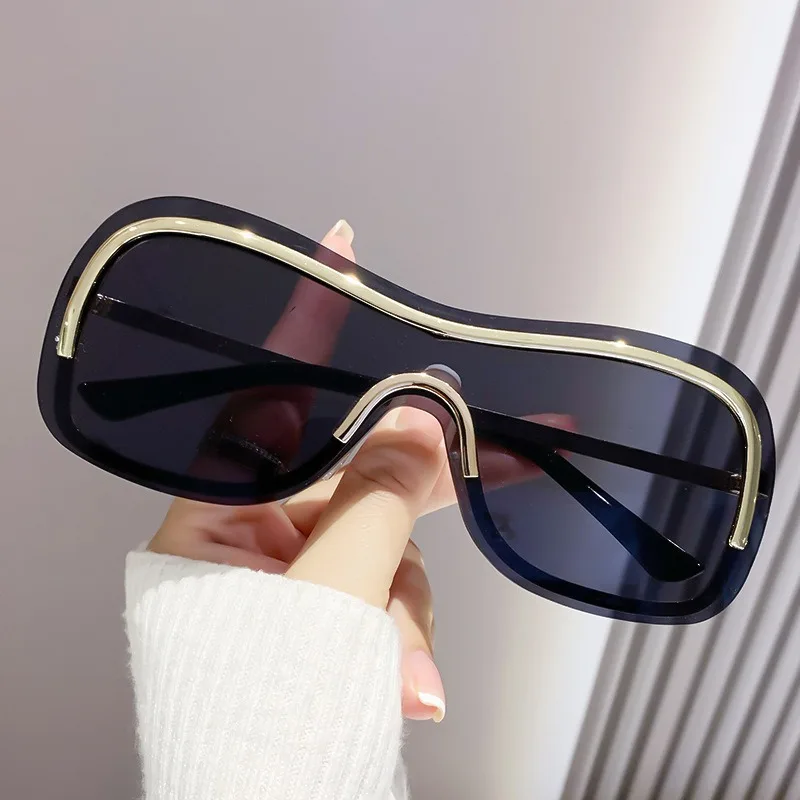 남녀 모두에게 어울리는 새로운 알로이 소재의 파일럿 스 - Designer Sunglasses 리뷰 및 가격